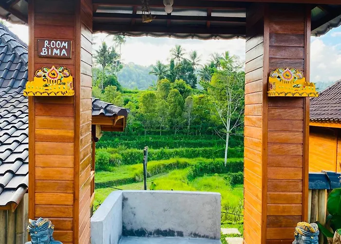 Bed & Breakfast Pandawa Sidemen 4*